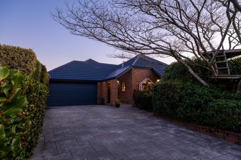 Photo of property in 48 Broadhaven Avenue, Parklands, Christchurch, 8083