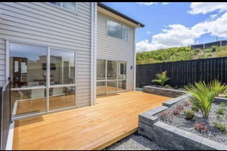 Photo of property in 5 Carex Way, Long Bay, Auckland, 0630