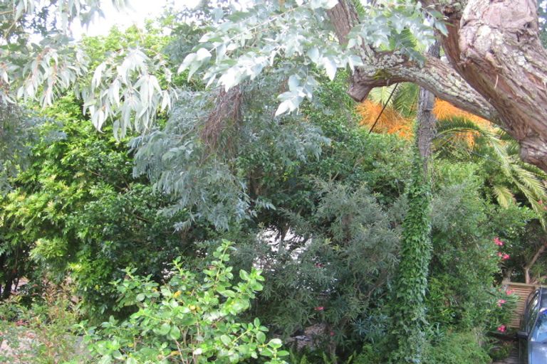 Photo of property in 6 Jellicoe Road, Murrays Bay, Auckland, 0630