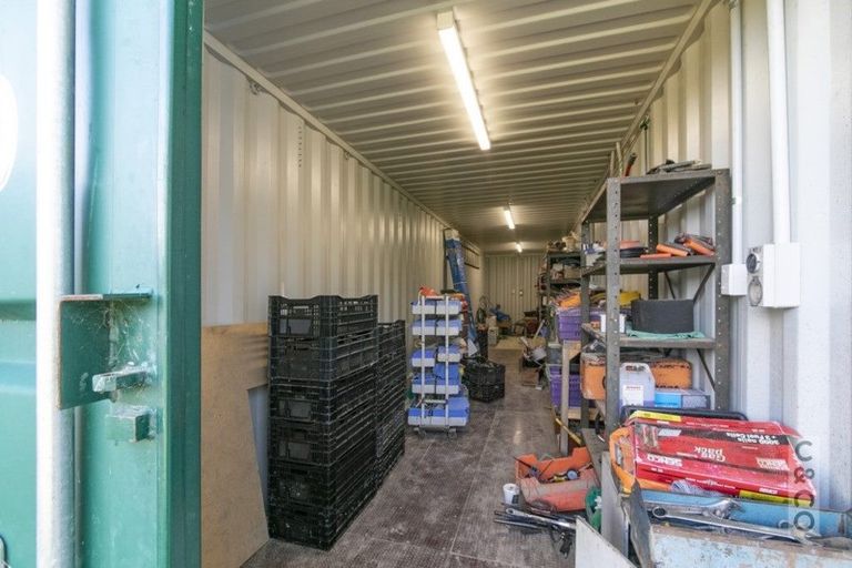 Photo of property in 902 Old North Road, Waimauku, 0882