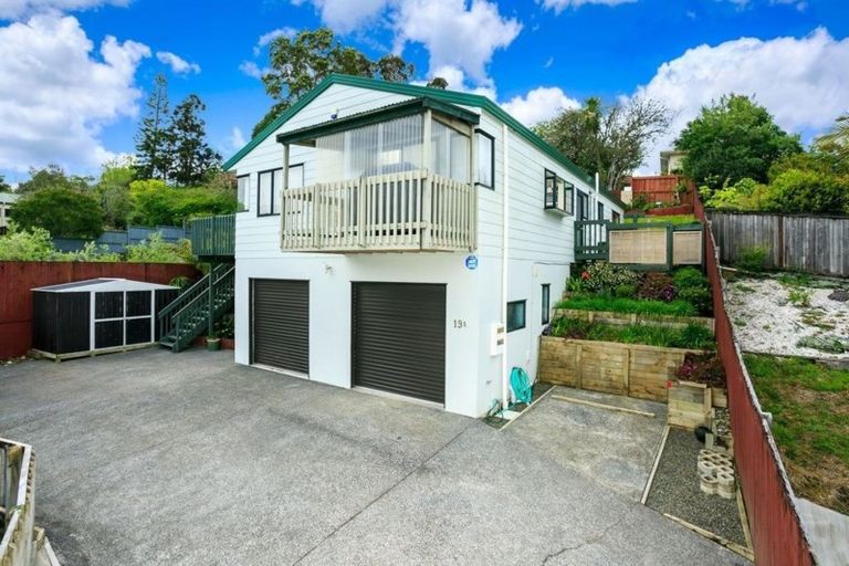 Photo of property in 2/19 Sapphire Place, Bayview, Auckland, 0629