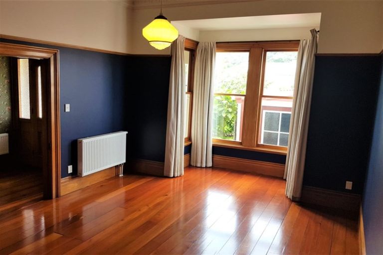 Photo of property in 128 Derwent Street, Island Bay, Wellington, 6023