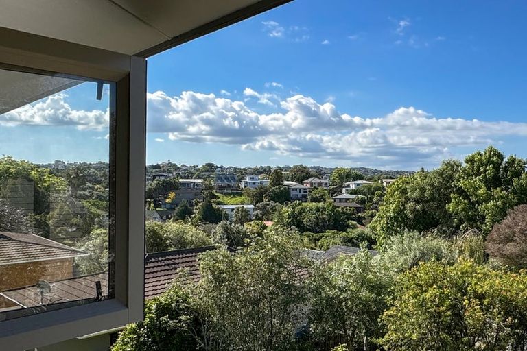Photo of property in 2c Braemar Road, Rothesay Bay, Auckland, 0630