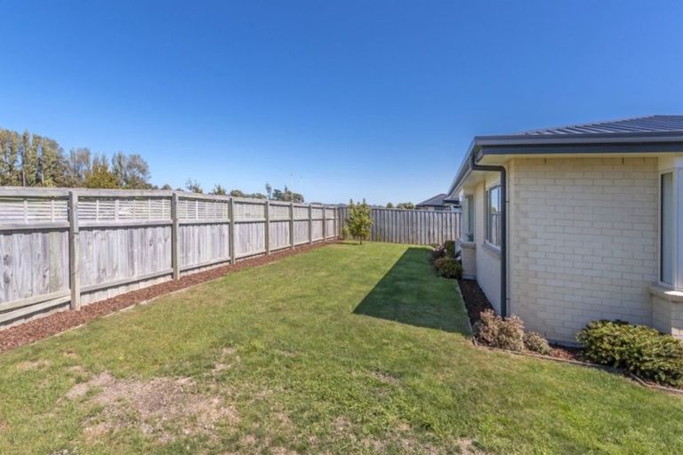 Photo of property in 1 Parklea Avenue, Halswell, Christchurch, 8025