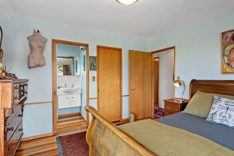 Photo of property in 25 Crichton Terrace, Cashmere, Christchurch, 8022