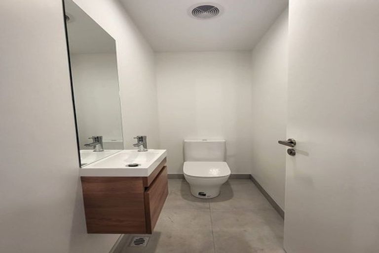 Photo of property in 2/26 Swanns Road, Richmond, Christchurch, 8013