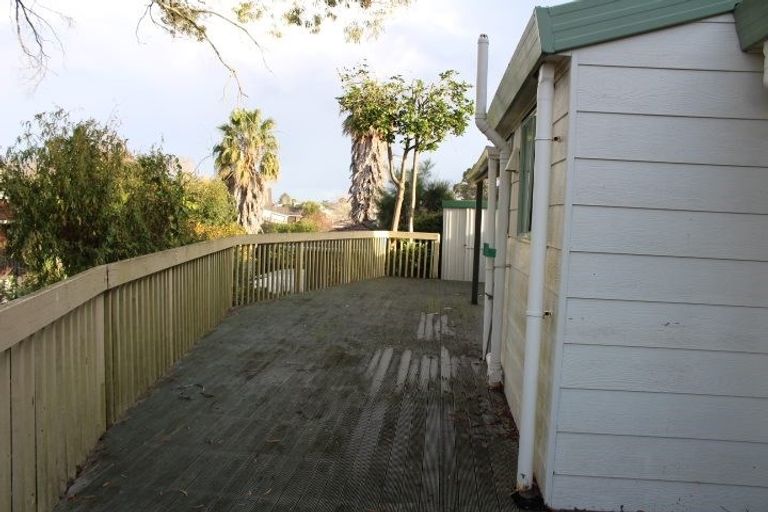 Photo of property in 1/34 Sorrel Crescent, Bucklands Beach, Auckland, 2012