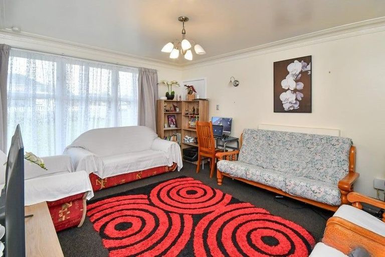 Photo of property in 10 Capstick Road, Otara, Auckland, 2023