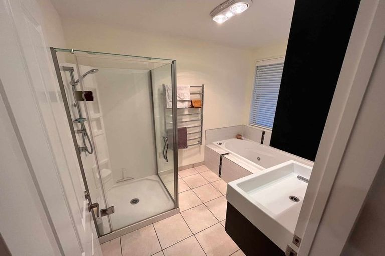 Photo of property in 11a Tainui Street, Somerfield, Christchurch, 8024