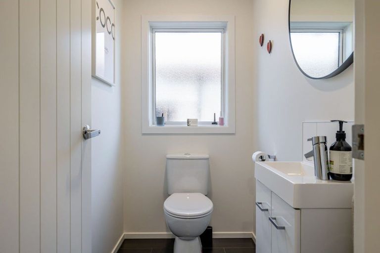 Photo of property in 2 Morocco Terrace, Kelvin Grove, Palmerston North, 4414