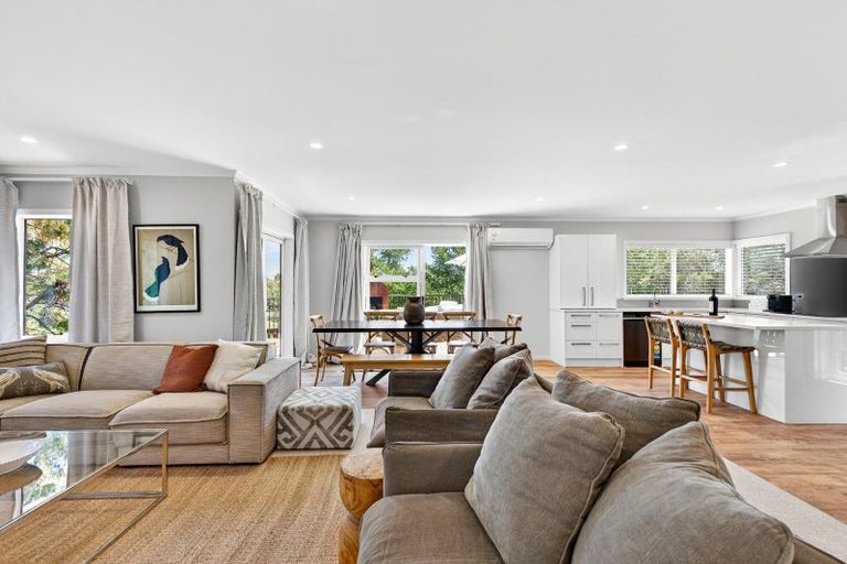 Photo of property in 105 Durham Drive, Havelock North, 4130