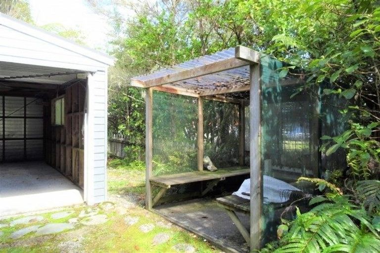 Photo of property in 61 Seddon Street, Kumara, 7832