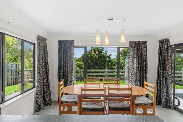 Photo of property in 5 Judd Road, Maungaturoto, 0520