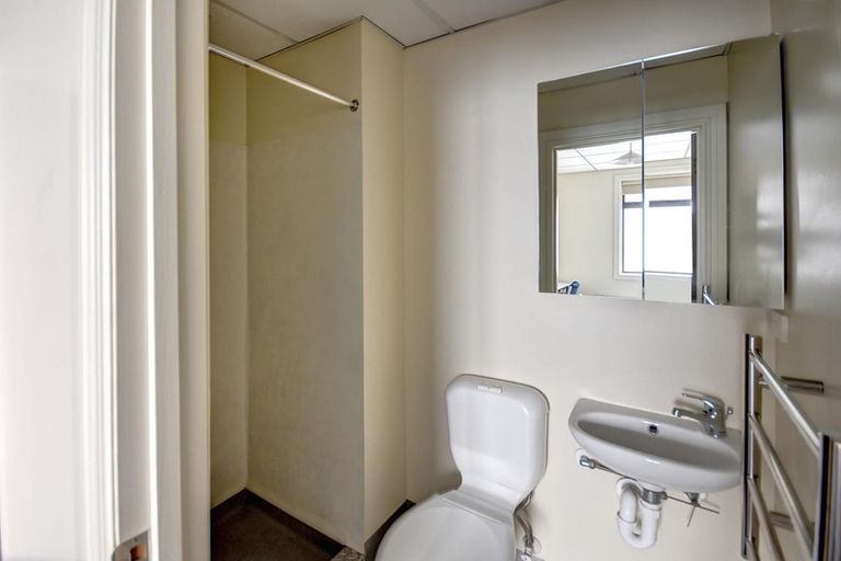 Photo of property in 5b Anzac Avenue, Dunedin Central, Dunedin, 9016