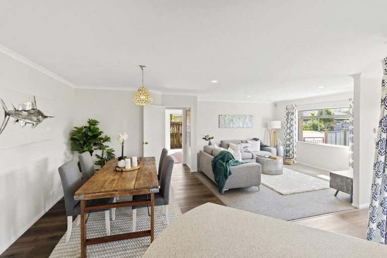 Photo of property in 23 Dan Tori Place, Orewa, 0931