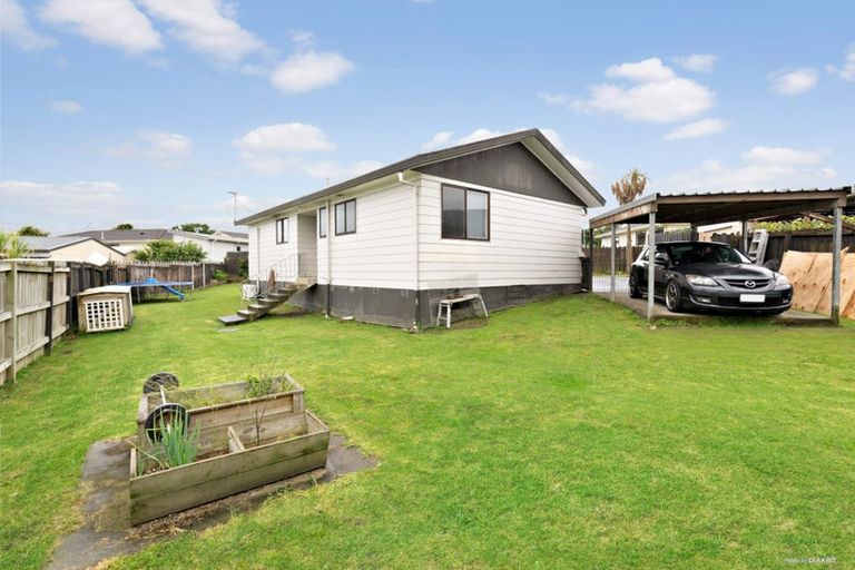 Photo of property in 2/5 Martha Lane, Weymouth, Auckland, 2103