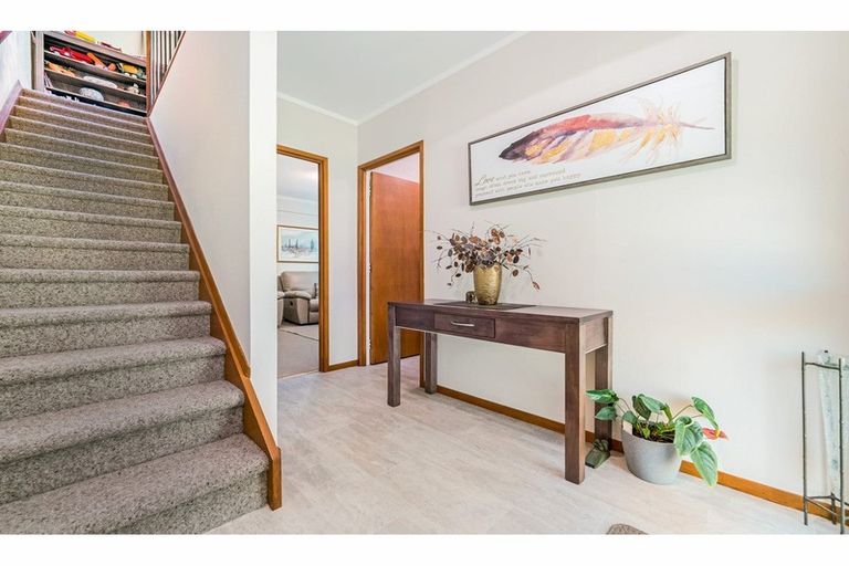 Photo of property in 27 Faith Bullock Place, New Lynn, Auckland, 0600