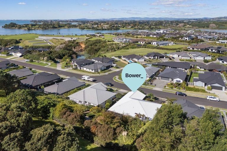 Photo of property in 29 Lakeside Terrace, Omokoroa, 3114