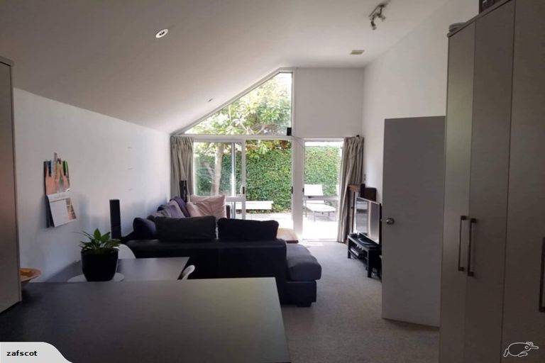 Photo of property in 8 Rehua Lane, St Albans, Christchurch, 8014