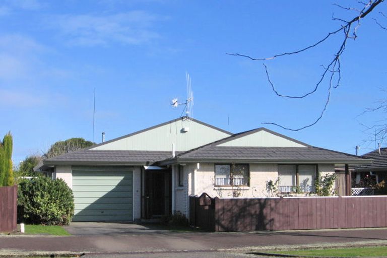 Photo of property in 4 Mcarthur Street, Terrace End, Palmerston North, 4410