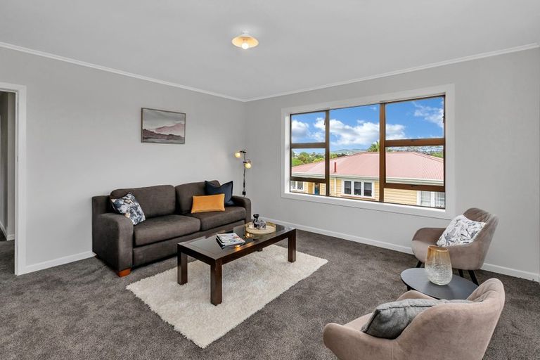 Photo of property in 9 Raurimu Avenue, Onerahi, Whangarei, 0110