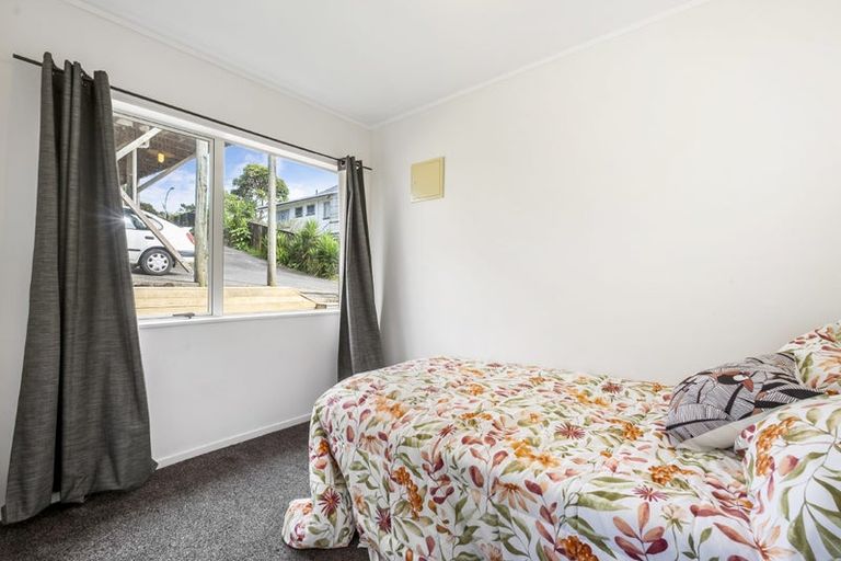Photo of property in 66 Spinella Drive, Bayview, Auckland, 0629