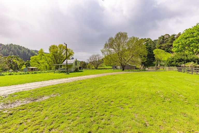 Photo of property in Castlepoint Road, Mangapakeha, Masterton, 5889