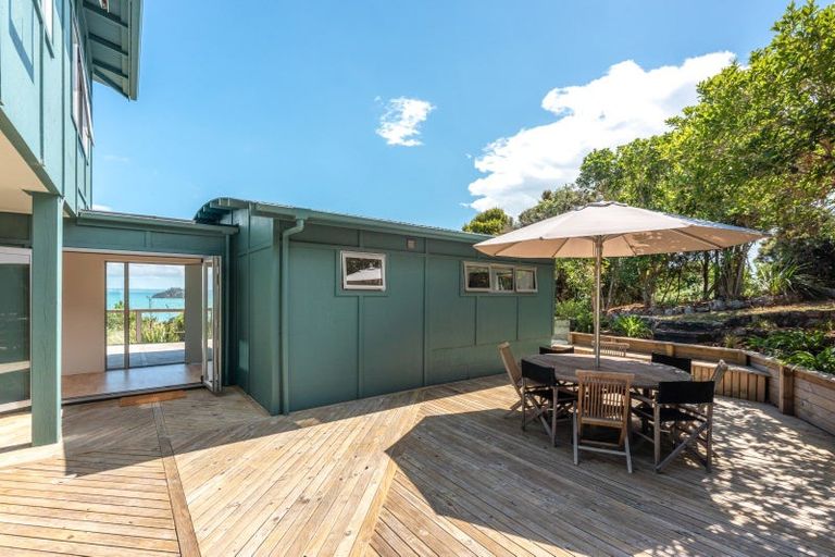 Photo of property in 12 Makora Avenue, Oneroa, Waiheke Island, 1081
