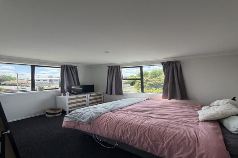 Photo of property in 1/12 Beaumont Street, Hamilton East, Hamilton, 3216