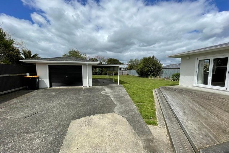 Photo of property in 23 Edwards Place, Terrace End, Palmerston North, 4410