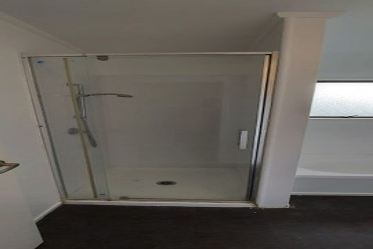 Photo of property in 5 Iris Place, Clendon Park, Auckland, 2103