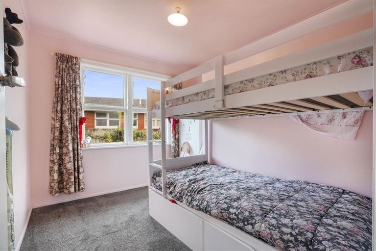 Photo of property in 8 Robert Grigg Place, Hamilton East, Hamilton, 3216