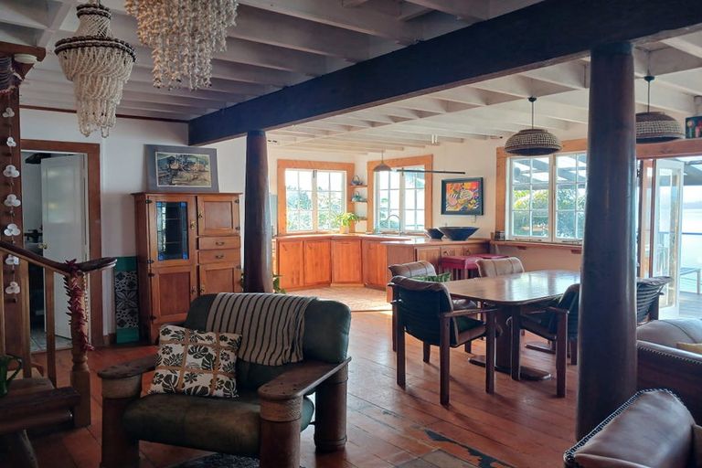 Photo of property in 102 Beach Road, Onerahi, Whangarei, 0110