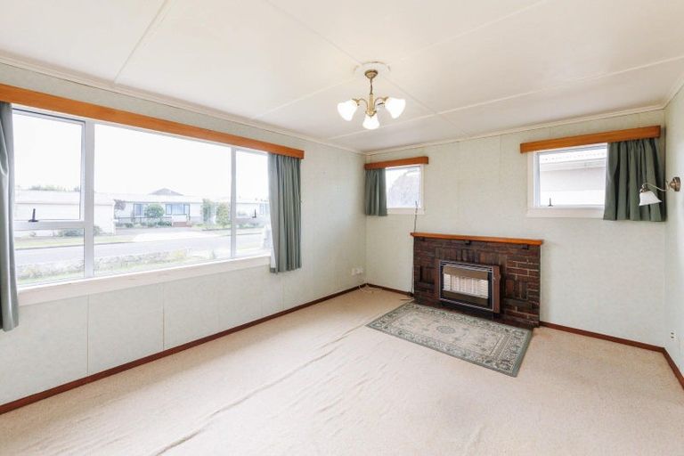 Photo of property in 4 Glasgow Street, Takaro, Palmerston North, 4412
