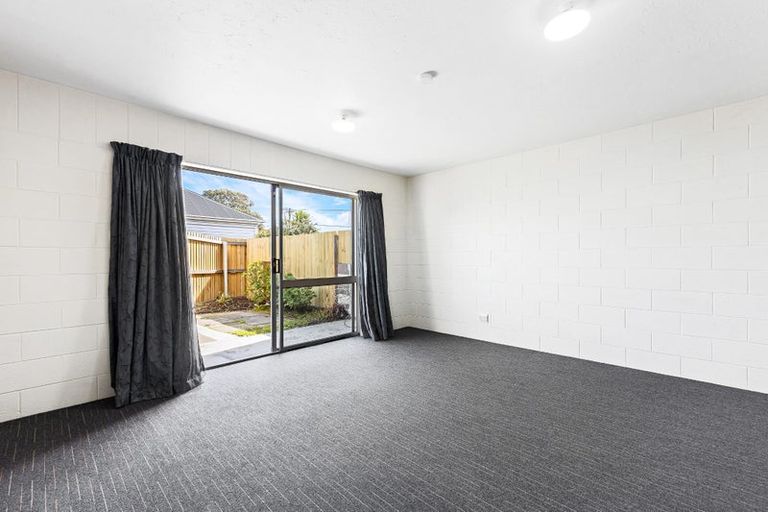 Photo of property in 2/524 Armagh Street, Linwood, Christchurch, 8011