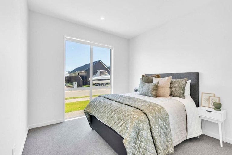 Photo of property in 6 Waianiwa Place, Burwood, Christchurch, 8083