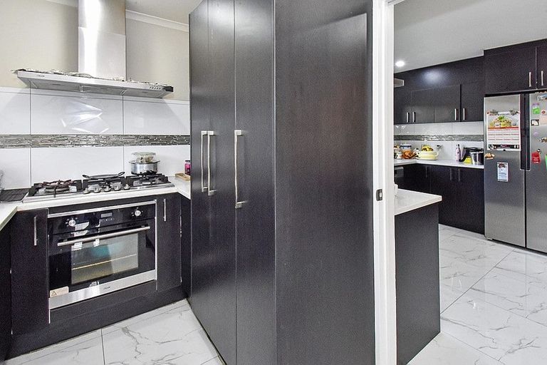 Photo of property in 7 Clendon Place, Manurewa, Auckland, 2102