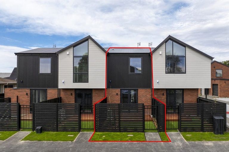 Photo of property in 2/132 Tancred Street, Linwood, Christchurch, 8062