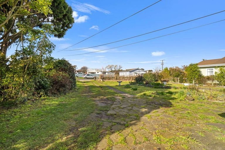 Photo of property in 7 Gloag Street, Waverley, 4510