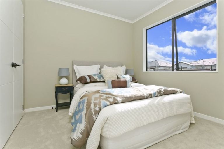 Photo of property in 63 Symes Drive, Red Beach, 0932