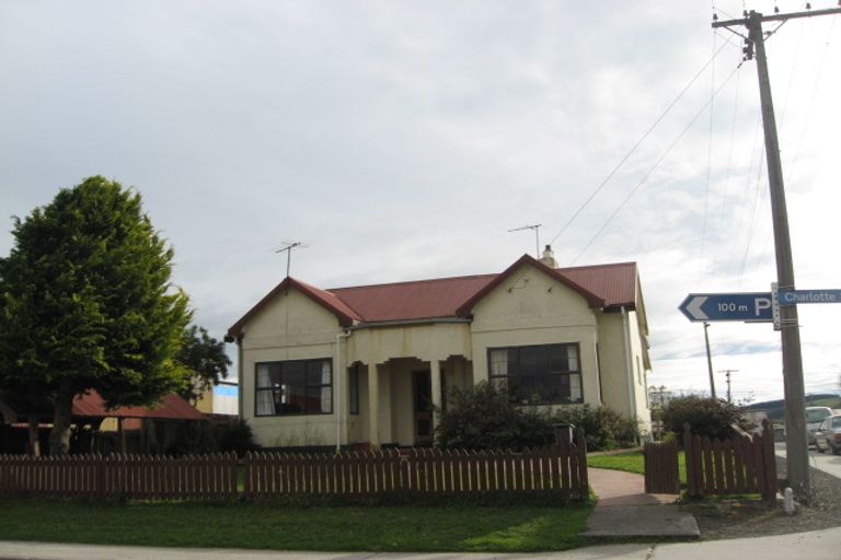 Photo of property in 16 Charlotte Street, Balclutha, 9230