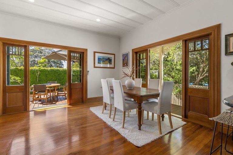 Photo of property in 5 Mozeley Avenue, Devonport, Auckland, 0624