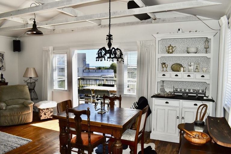 Photo of property in 60 Sarah Street, Waikawa Beach, Levin, 5573