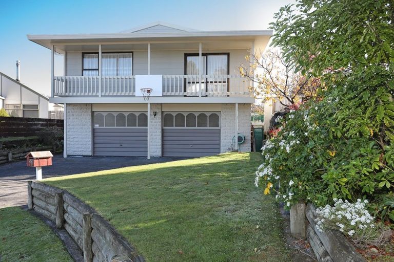 Photo of property in 70 Fairview Avenue, Feilding, 4702