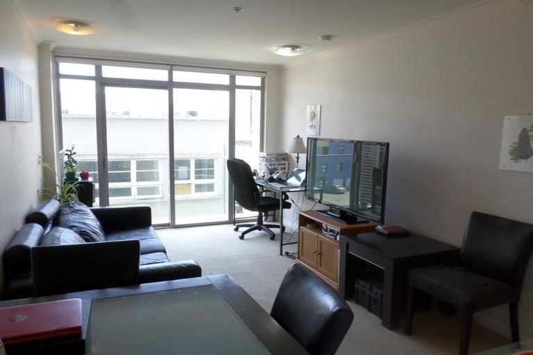 Photo of property in Monvie Apartments, 304/15 Holland Street, Te Aro, Wellington, 6011