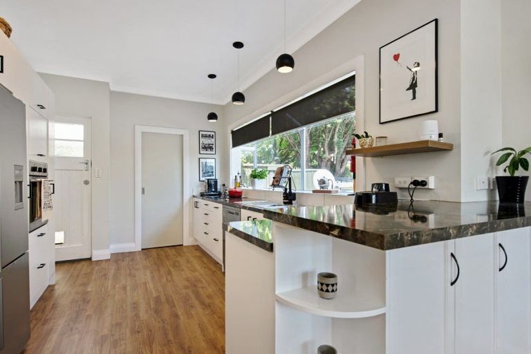 Photo of property in 49 Cavendish Square, Strathmore Park, Wellington, 6022