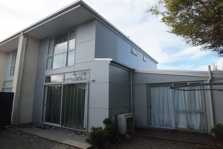 Photo of property in 62 Fairfield Avenue, Addington, Christchurch, 8024