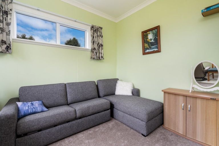 Photo of property in 6 Domain Road, Dunback, Palmerston, 9483