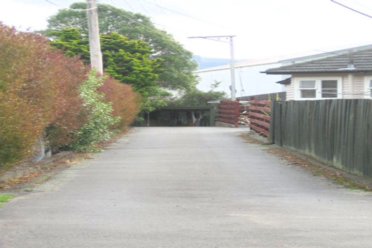 Photo of property in 2/48 Cruickshank Road, Clouston Park, Upper Hutt, 5018