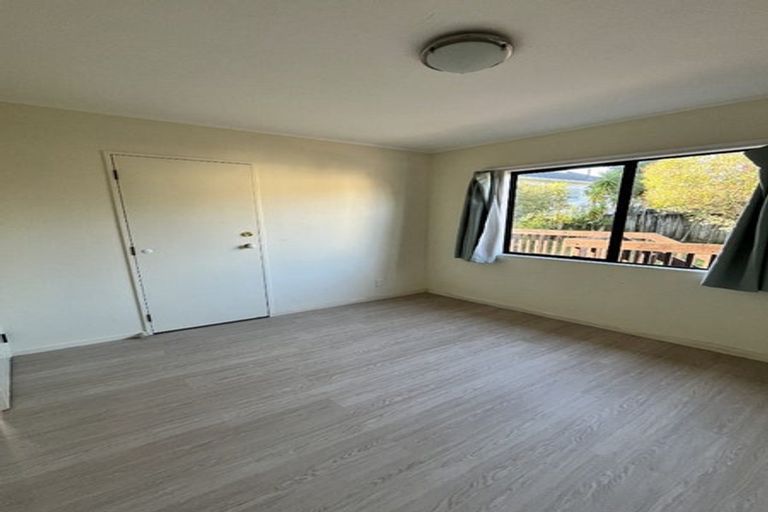 Photo of property in 2/10 Belmont Terrace, Milford, Auckland, 0620